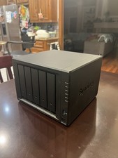 Synology DS1525+ brand new, opened to take photo picture