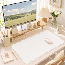 Scalloped Desk Mat,31.5