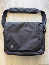 Booq Taipan Shadow M Laptop Messenger Bag picture