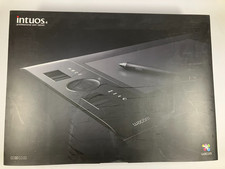 Wacom Intuos 4 Professional Graphing Tablet Wired USB with Accessories PTK-640 picture