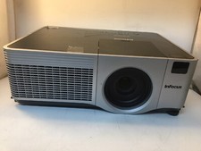 Infocus IN5104 Projector, LAMP HOURS: 1,613 WORKING See description picture