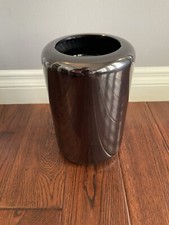 Mac Pro Late 2013 3.5GHz 6-Core Intel Xeon E5 64GB RAM 1TB SSD FirePro D500 3GB picture