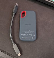 Sandisk 2TB extreme V2 External Hard drive / SSD 1050MB, great condition. picture