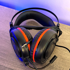 Tzumi Alpha Gaming Titan LED Headset Mic USB & 3.5mm Adjustable Black/Red picture