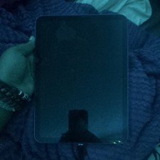 Apple iPad 11 in 512GB picture