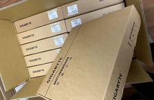 Gigabyte mz32-AR0 motherboard supports the AMD EPYC 7001 7002 7003 cpu picture