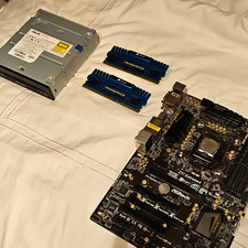ASRock Z77 Extreme4 i5-3570K 8GB Corsair DDR3 RAM ASUS DVD Gaming PC Bundle picture