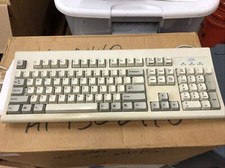 IBM KB-8923 07H0665 Wired PS/2 PS2 Keyboard White Tested Classic Key Vintage picture